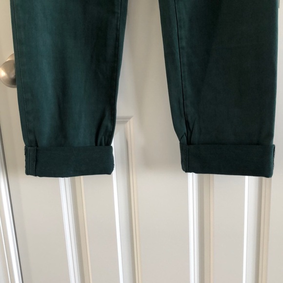 Lila Ryan hunter green cropped chino pants - Picture 5 of 5